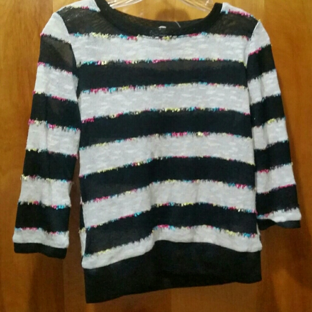 👽 LIGHTWEIGHT SWEATER